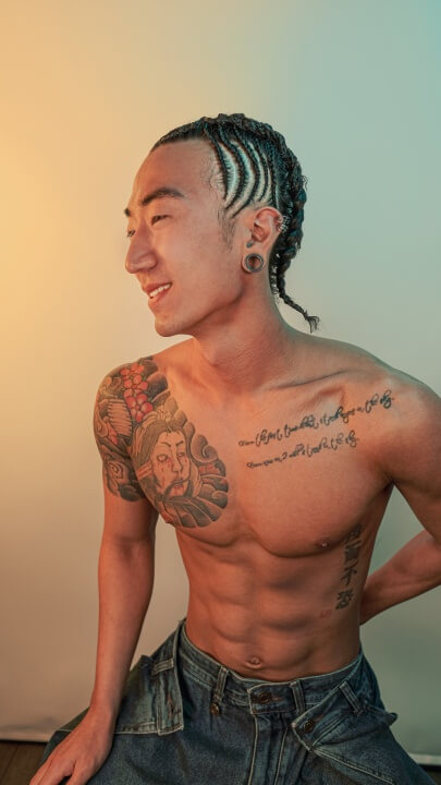 Here is a picture representing Fishbone Cornrows Hairstyle.
